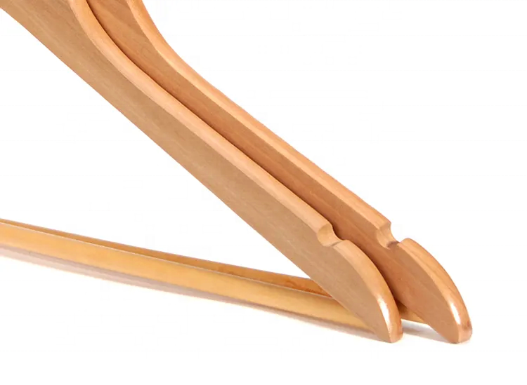 Bestntc shop Wholesale Non Slip Notched Wooden Coat Hanger Organizer